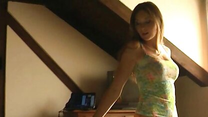 Một trưởng thành brunette muốn được fucked qua một diễn viên khiêu phim sec hoang thuy linh dâm