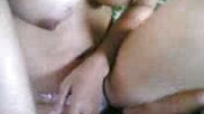 Brunette với đẹp ngực Mercedes Carrera chị với một sexy phim sec hoàng thùy linh đàn ông