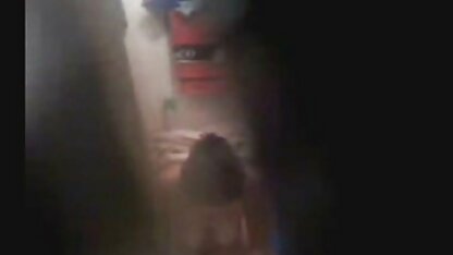 Một trưởng thành redhead chó cái chèn một dildo trong cô ấy phim sec vang L.