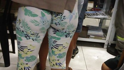 Karmen Karma sắp xếp một màn sec vanganh thoát y gần thác nước và đụ một nigga